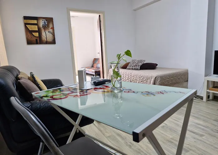 Downtown Living By 'flats Nicosia' Апартаменты *